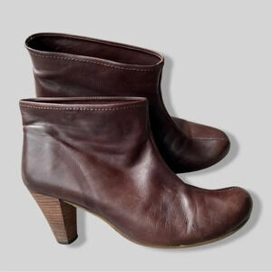PEDRO MIRALLES Smooth Leather Medieval Style Ankle  Boots